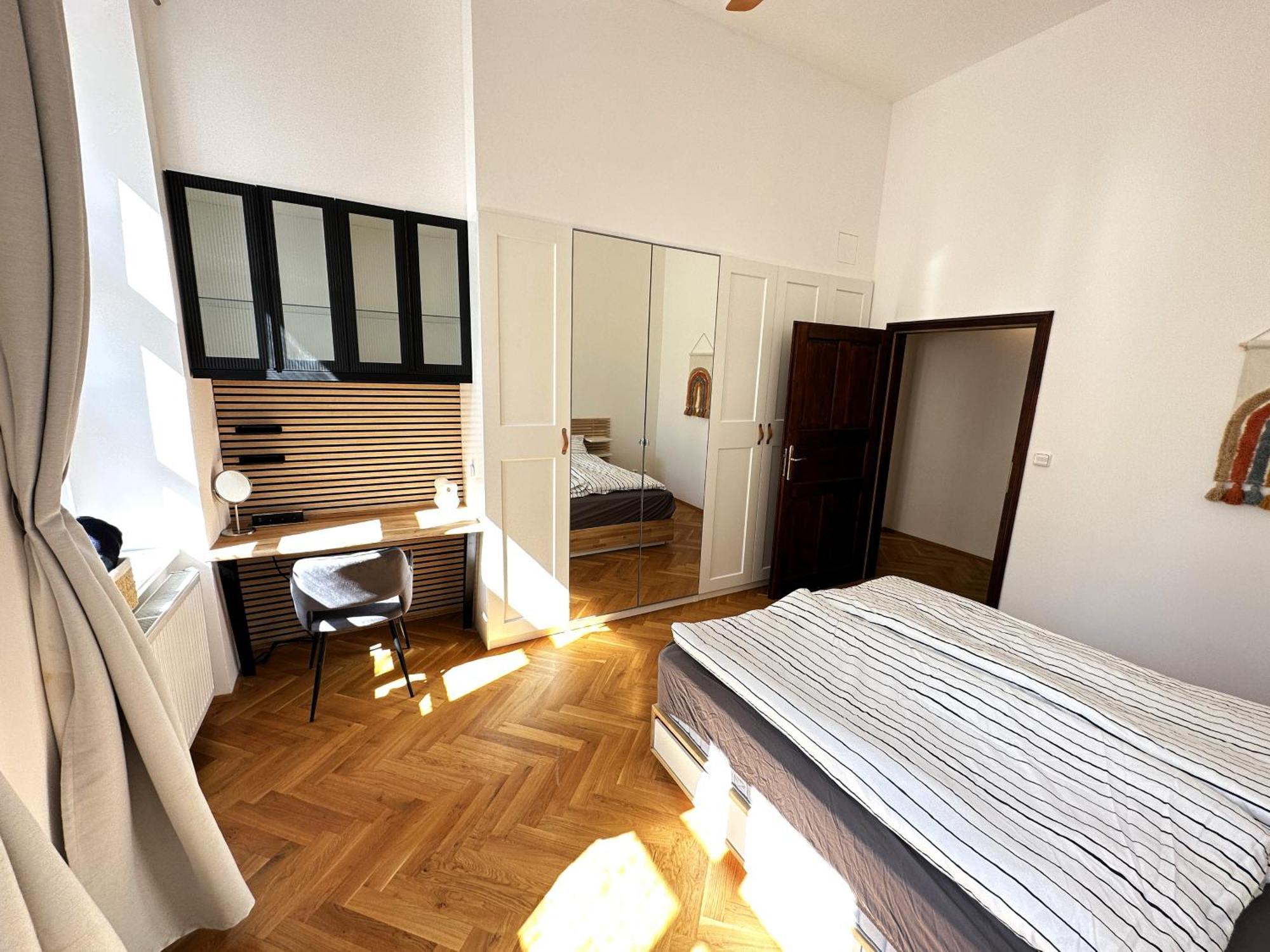 Black Eagle Apartments Praha Bagian luar foto